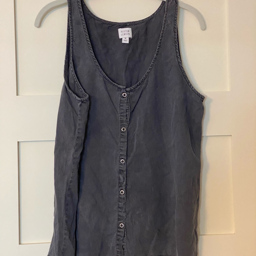 Peyton Jensen. Denim tank Dark gray. Medium.